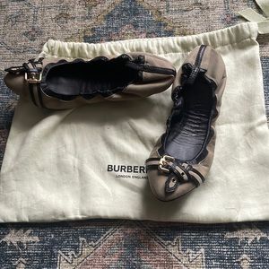 Burberry flats